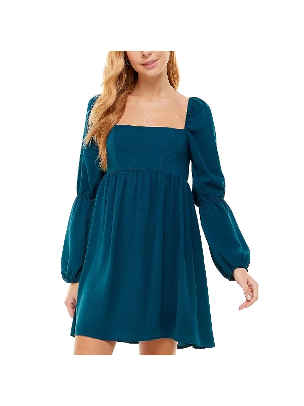 Plus Size Women's Fashion Juniors Womens Gathered Above Knee Fit & Flare Dress