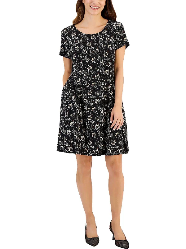 Women's Party Clothes Petites Womens Printed Knee Fit & Flare Dress