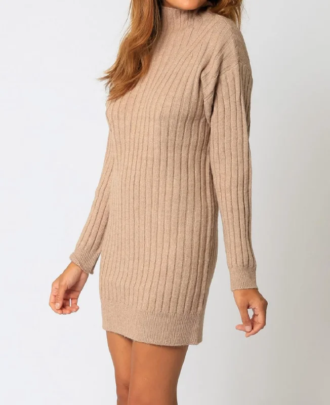 Early Bird Offer Wide Ribbed Sweater Dress In Mocha