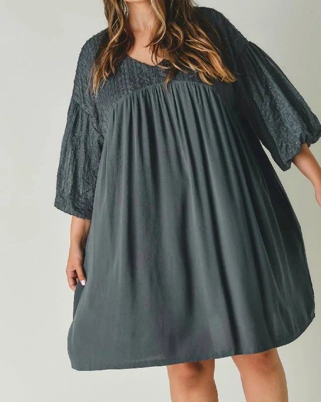 Trendy Women's Fashion Plus V-Neck Dress In Charcoal