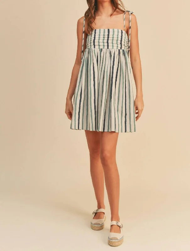 Relaxed Fashion Stripe Paint Pattern Dress In Blue/navy