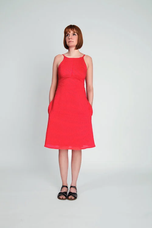 Women's Classic Outfit In the Folds Acton Dress