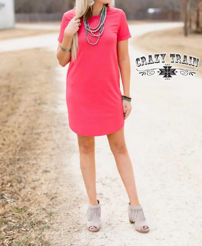 Easygoing Women's Style Line Drive Short Sleeve Ribbed Dress With Pockets In Coral