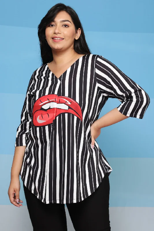 High End Fashion Lips Design Centre Pleat Top