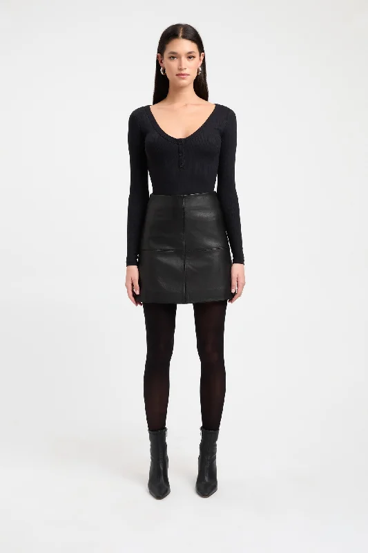 Latest Trends Tara Button Up Top