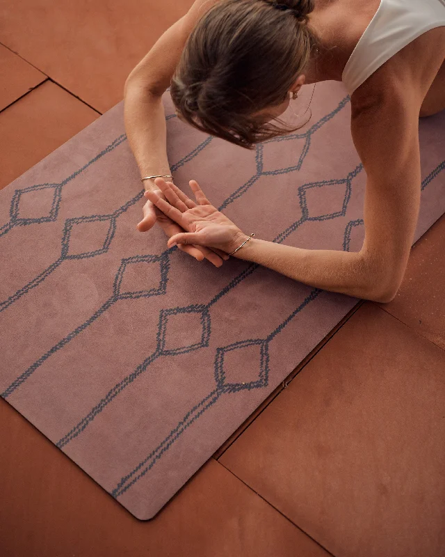 Yoga Accessories At Unbeatable Prices Beni Yoga Mat