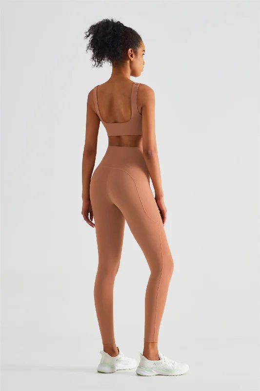 Find Balance In Stylish And Affordable Yoga Wear Backless Sports Bra & Yoga Leggings Activewear Set Find Balance In Stylish And Affordable Yoga Wear Backless Sports Bra & Yoga Leggings Activewear Set