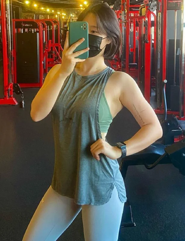 Fashionable Yoga Apparel Now On Sale Low Cut Loose Fit Tank Top heathercharcoal ins