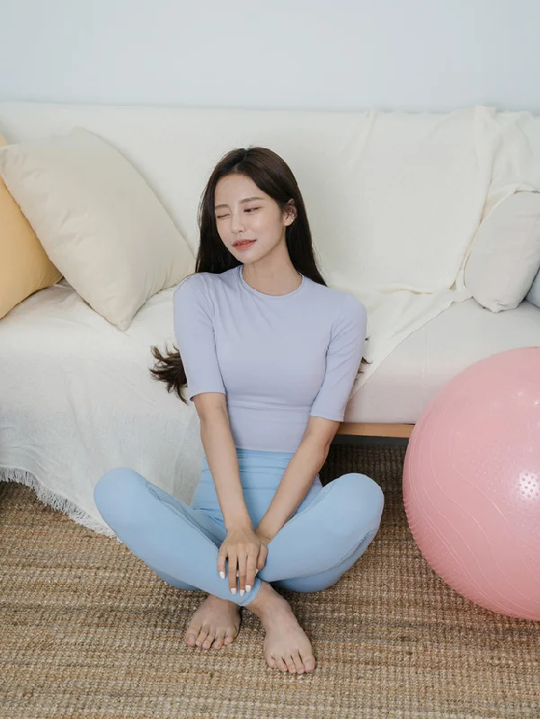 Your Yoga Wardrobe, Upgraded For Less SS23 Grande Line ST469 EL-touch sleeve crop tee Your Yoga Wardrobe, Upgraded For Less SS23 Grande Line ST469 EL-touch sleeve crop tee