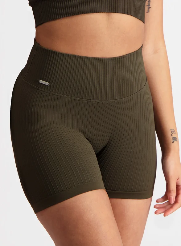 Move With Confidence In Discounted Yoga Outfits Khaki Ribbed Midi Biker Shorts