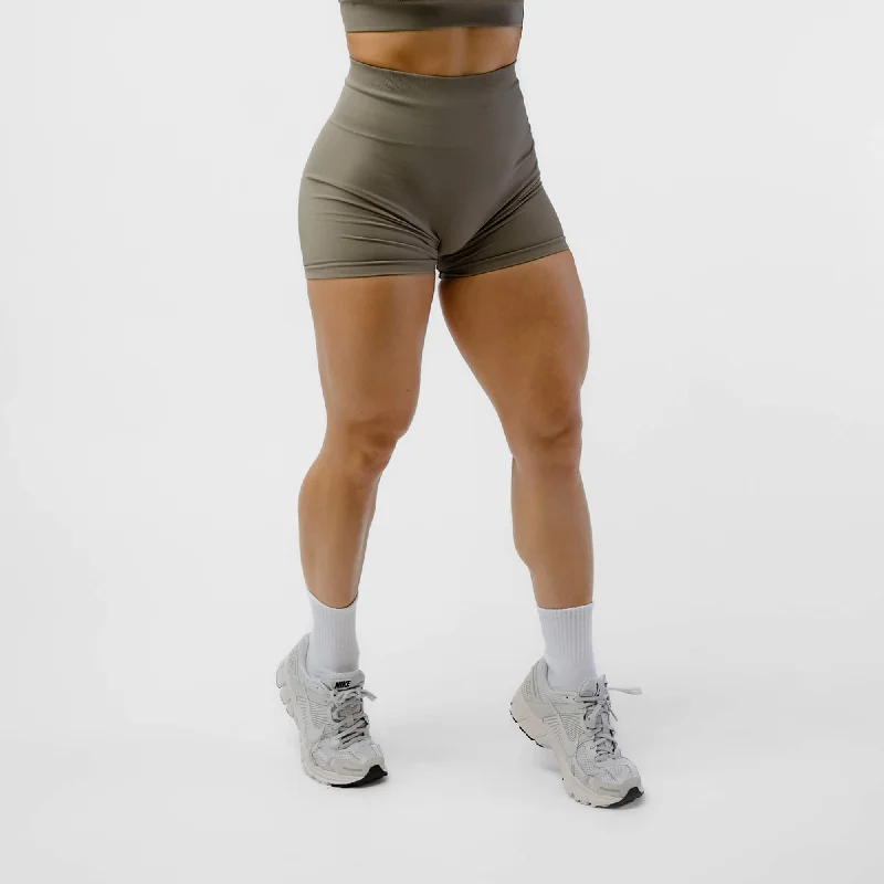 The Perfect Fit At The Perfect Price Legacy Shorts - Deep Taupe