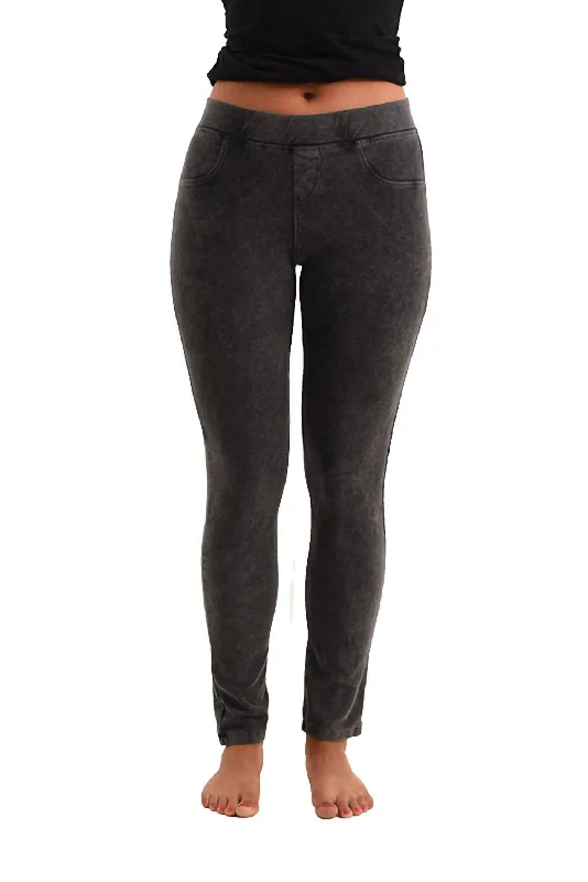 Mid Rise Jegging In Charcoal