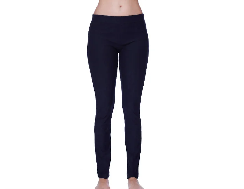 Mid Rise Leggings In Black