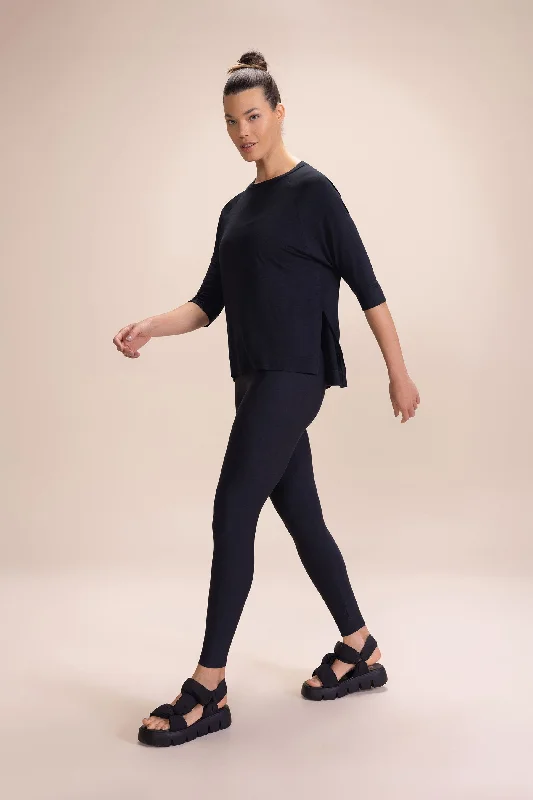 Master Every Pose With Premium Yoga Wear Deals ML Flow Long Sleeve T-Shirt