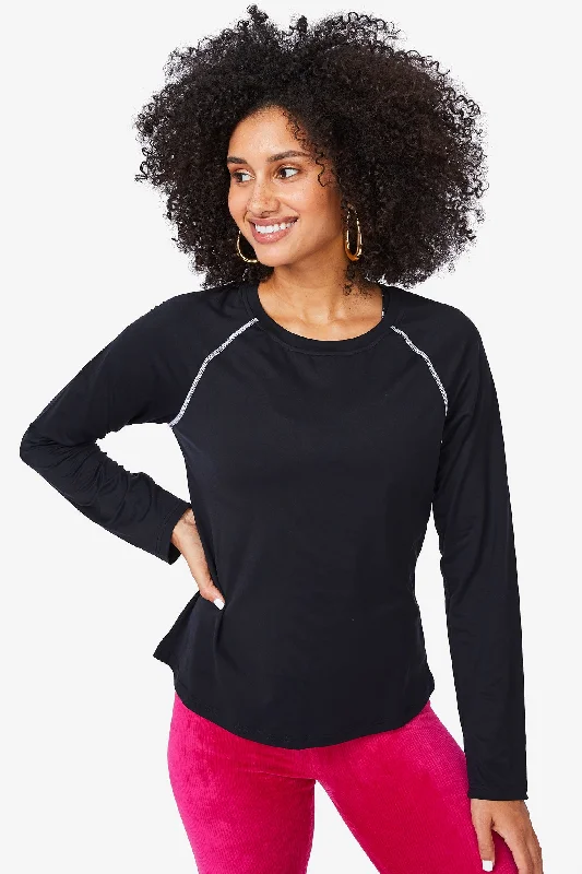 The Best Yoga Wear At The Best Prices WorkIt Long Sleeve Tee in New Yorker Black