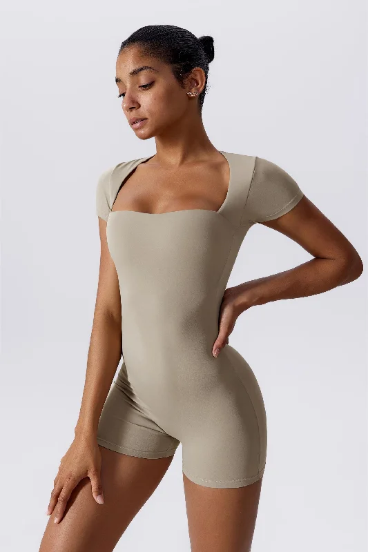 Apricot White
