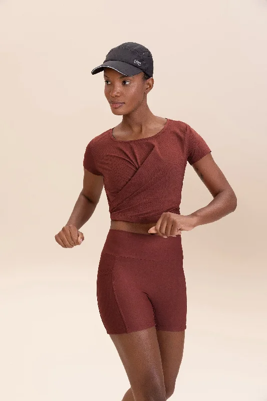 Unmissable Deals On Flexible Yoga Apparel Twist Action® Top