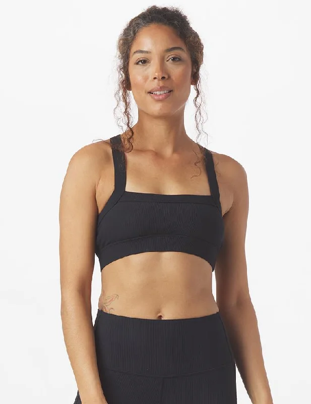 Find Your Perfect Fit With Discounted Yoga Outfits Directional Bra: Black