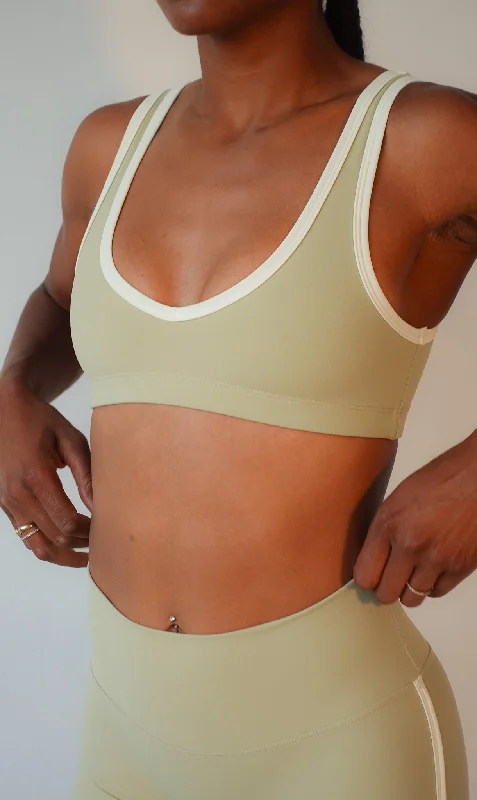 Unmissable Deals On Flexible Yoga Apparel Solely Plunge Bra